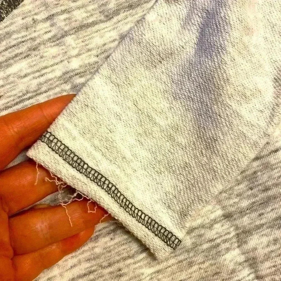 Vintage  Montreal Canadians long sleeve cotton sweater - perfect Vintage - Picture 5 of 9